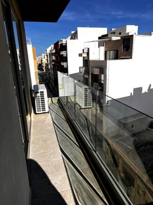 Mediterranea 2 Bedroom Smart Apartment St. Paul's Bay Exterior foto